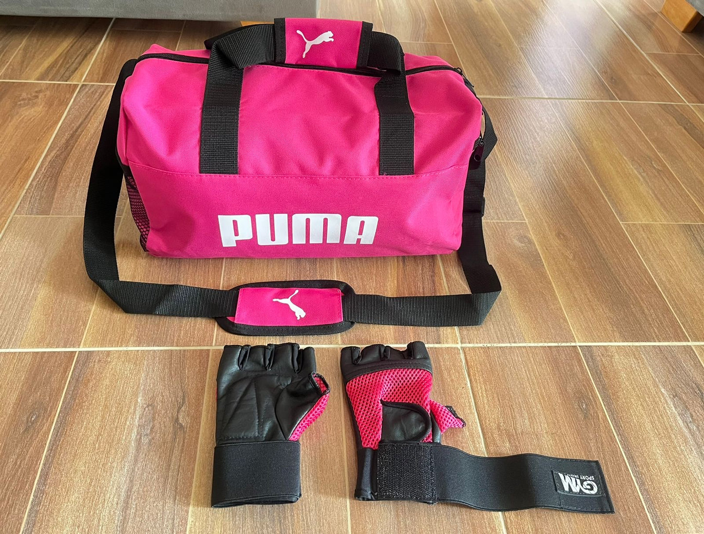 Bolso deportivo + guantes en cuero